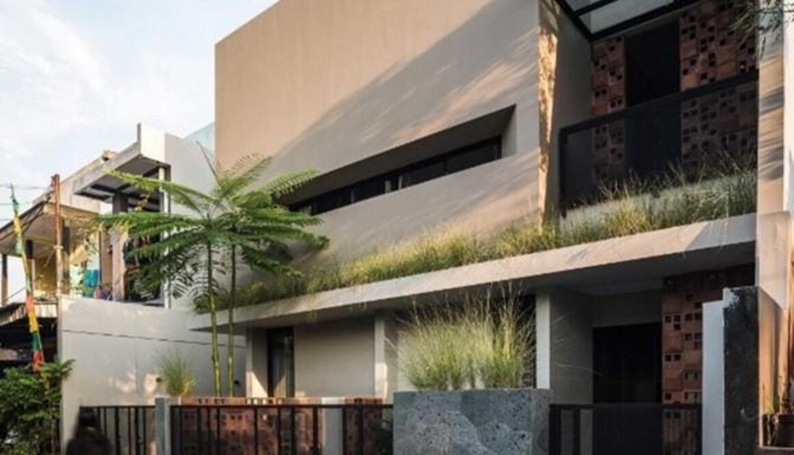 Rumah alam sutera